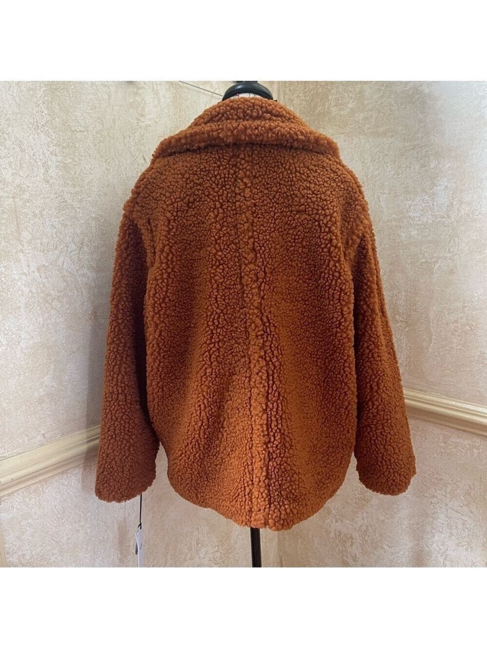 UGG Gertrude Short Teddy Coat in Chestnut Brown Sz Large Soft and cozy - Picture 6 of 13